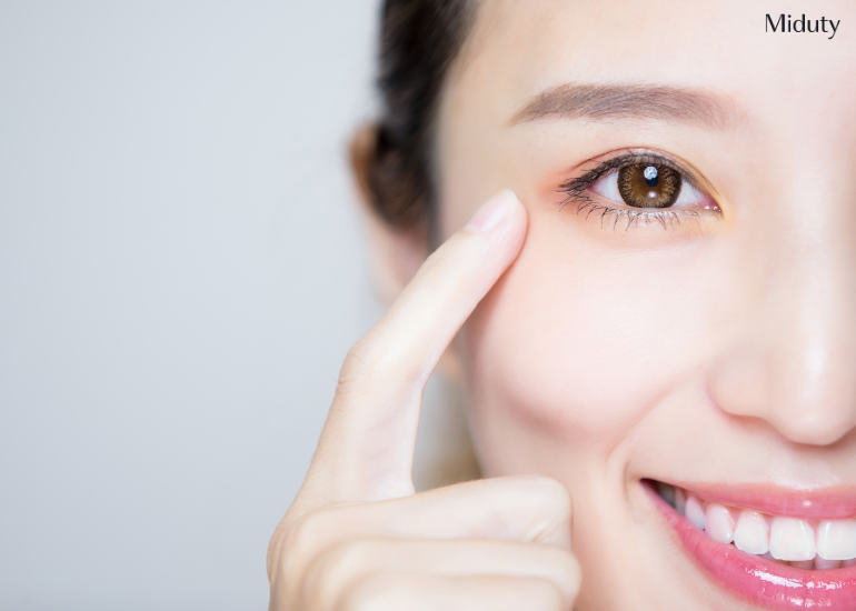 Vitamin A Required for Maintaining Good Eyesight: Benefits, Sources, and More