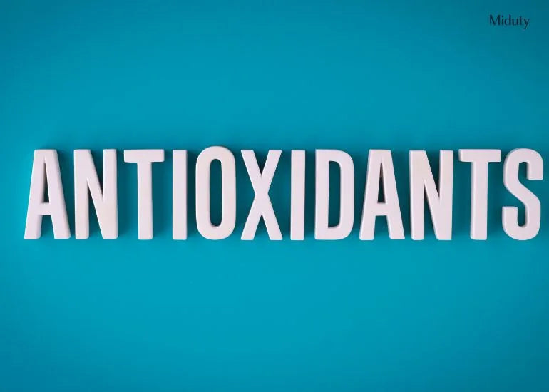 Top 7 Antioxidant Capsules for Healthy Cells and Aging