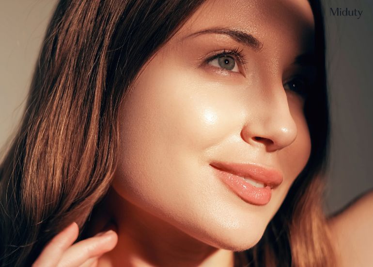 5 Natural And Healthy Tips for Glowing Skin